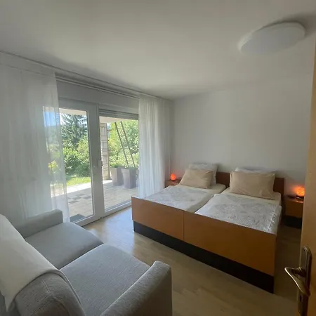 Apartma Losko * Церкница