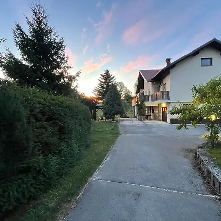 Apartma Losko Апартаменты *