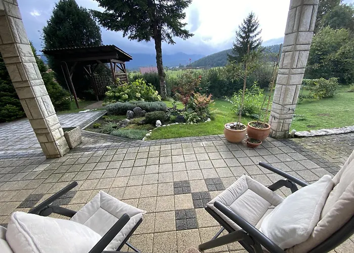 Apartma Losko アパート ツェルクニツァ